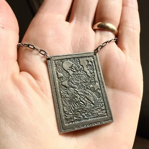 Acid Queen Jewelry Queen of Cups Tarot Necklace - Picture 2 of 2
